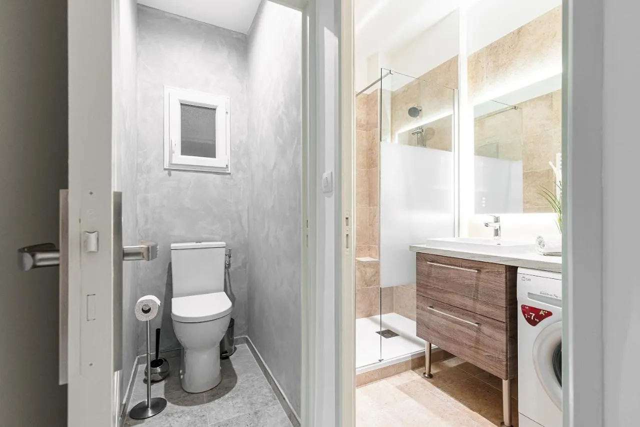 FEEL HOME - Congrès Nizza 0*,  Francia